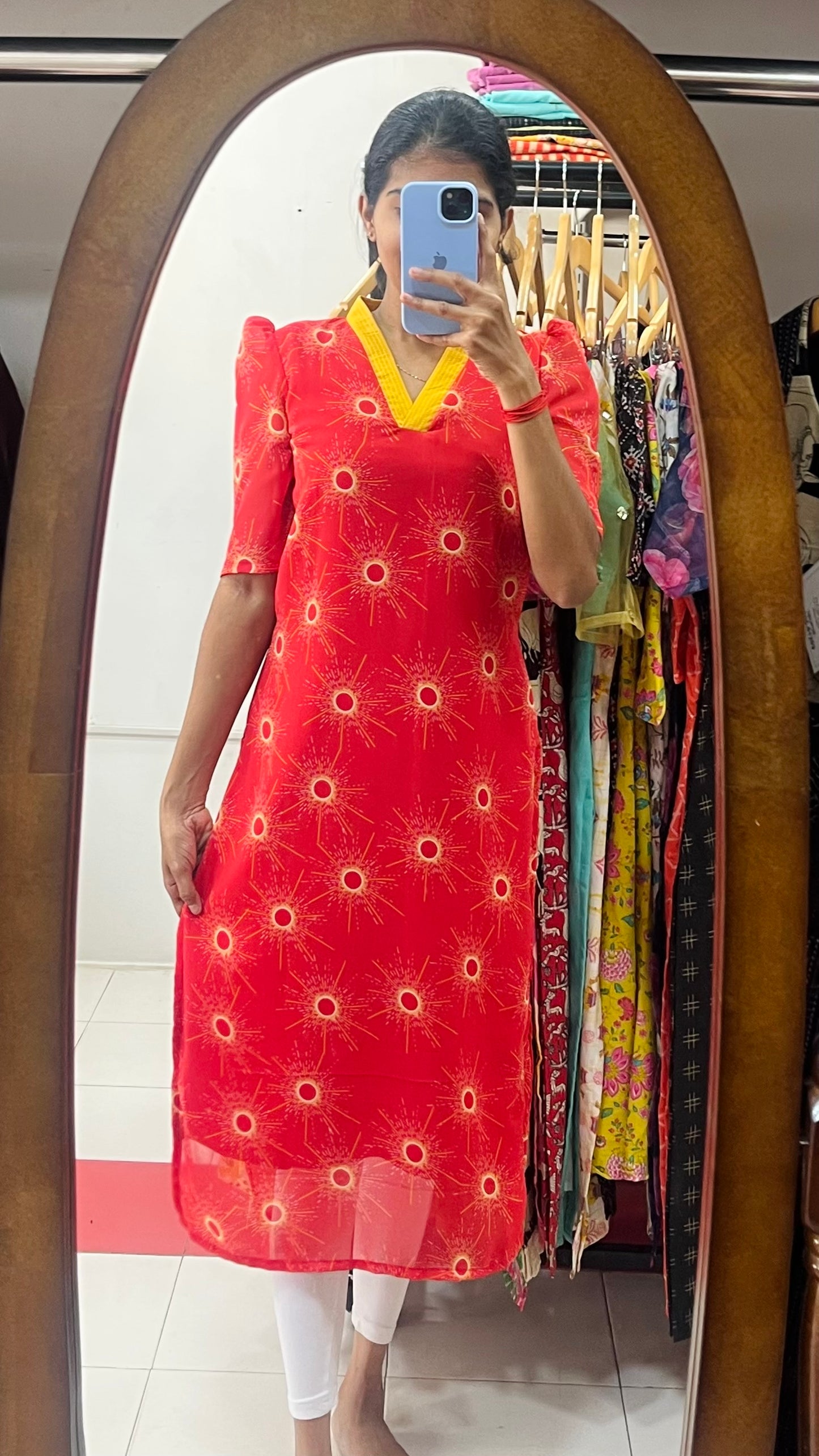 Georgette Kurti - XS S M L XL