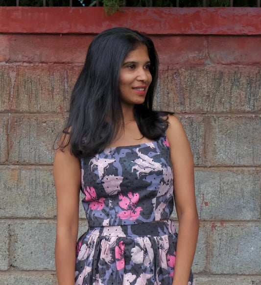 Strap western Crop Top & pleated short skirt - L