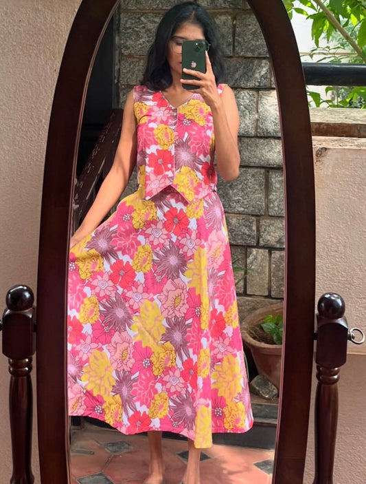 Waist coat & skirt - Xs